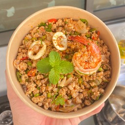 ข้าวลาบ หมู หมึก กุ้ง