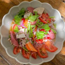ยำรวม / Spicy Mixed Sausage Salad