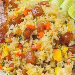 ข้าวผัดกุนเชียง