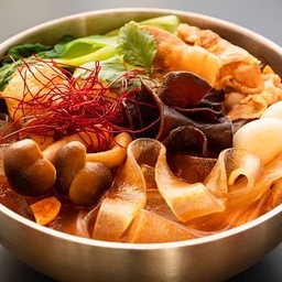 หม่าล่าทั่งซี้ดซ้าด วัชรพล