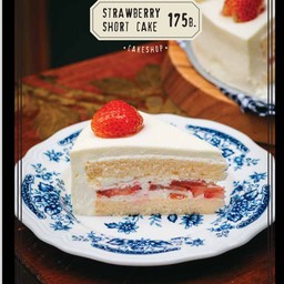 STRAWBERRY SHORT CAKE
