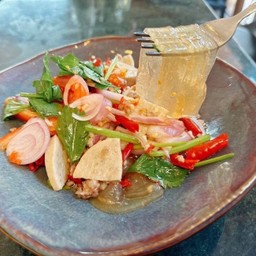 ยำเส้นหนึบ / Sweet Potato Noodle Salad