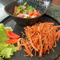 ยำปูอัดทอด / Spicy Fired Crab Stick