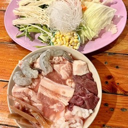 หมูกระทะ สามชั้นล้วน / ชุดกลาง
