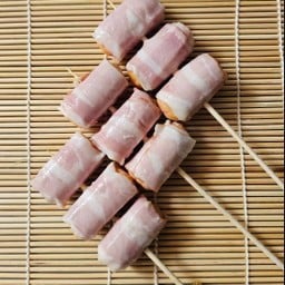 ไส้กรอกพันเบคอน