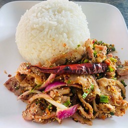 ข้าวยำคอหมูย่าง