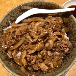 ข้าวหน้าหมูเทรยากิซัง