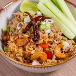 ข้าวผัดหมูเม็ดมะม่วง