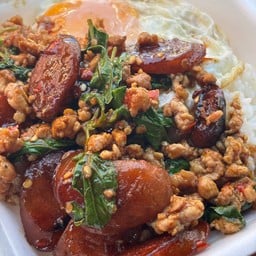 มักกะเพรา-Makkraprao Dindaeng