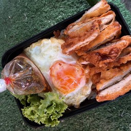 ข้าวหมูทอดบ๊านบ้าน