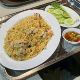 ข้าวผัดทะเลรวมมิตร ใหญ่