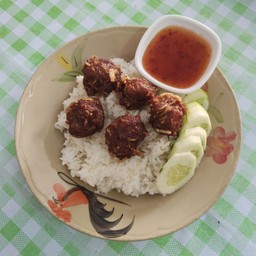 ข้าวหมูก้อนทอด