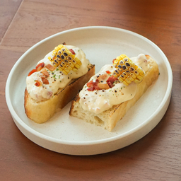 Focaccia ครีมมี่ข้าวโพดเบคอน