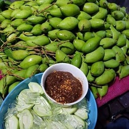 มะม่วงเปรี้ยวโชคอนัน(เปรี้ยวกลางๆเนื้อกรอบ)