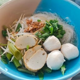 ร้านมาดามณัช