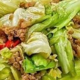 ผัดผักกาดขาวกับข้าว