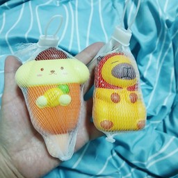 สกุชชี่ 2ตัว เล็กน่ารักบีบพอดีมือ มีกลิ่นหอม (สต้อก1)