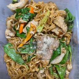 มาม่าผัดขี้เมา