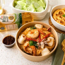 คุณยาย มัทฉะ & ไข่เจียว