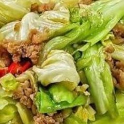 ผัดผักกาดขาวราดข้าว