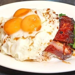 The moon cuisine สาทร The moon cuisine สาทร