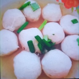 ลูกชิ้นลวก