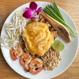 ผัดไทยกุ้งสด