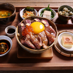 Ryoka Set: (3) เซตข้าวหน้าเนื้อสเต๊ก+ลิ้นวัวพรีเมียม+ไข่ปลาแซลมอน (D)