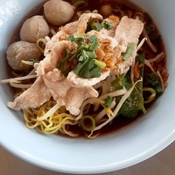บะหมี่ น้ำตกหมู
