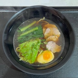 โชยุราเมงหมูชาชู