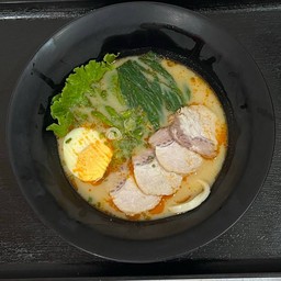 อุด้งต้มยำหมูชาชู