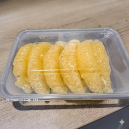 ส้มโอขาวน้ำผึ้งแกะ