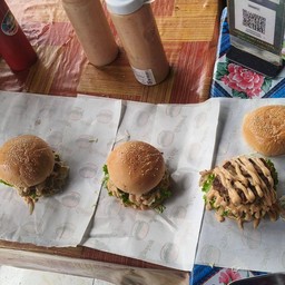 STORY BURGER