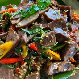 กะเพราลิ้นวัว