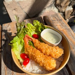 ข้าวกุ้งชุบเกล็ดขนมปังทอด