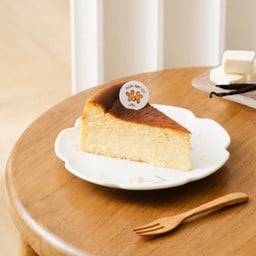 ชีสเค้กหน้าไหม้ Basque Burnt Cheesecake