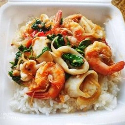 ข้าวกระเพราทะเล