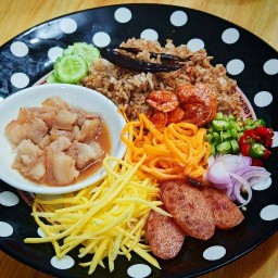 หร๊อยนะเธอ