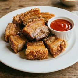 หมูกรอบทอดน้ำปลา