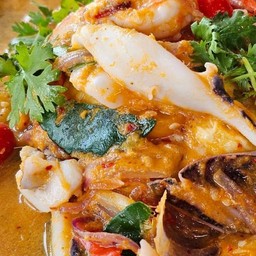 ข้าวไข่ข้นต้มยำทะเล