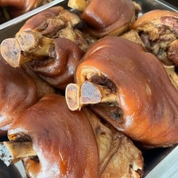 ขาหมูโกจักรตลาดหนองใหญ่