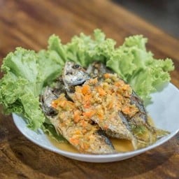 ยำแม่ริ้ว แหลมแท่น