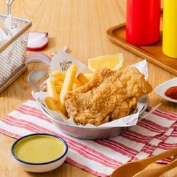 สะโพกไก่เต็มชิ้นและเฟรนช์ฟรายส์ Combo Fried Chicken Thigh and French Fries