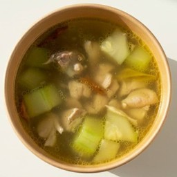 ไก่ต้มขมิ้น กับข้าว