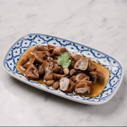 ไส้พะโล้ (L) Five-Spiced Stewed Intestines (Large)
