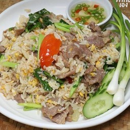 ข้าวผัดหมูนุ่ม