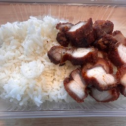 ข้าวหมูสามชั้นจิ้มแจ่ว