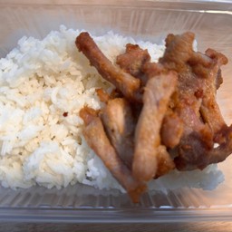 ข้าวหมูเส้นจิ้มแจ่ว