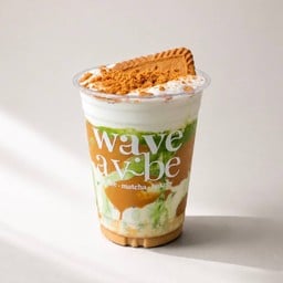 มัทฉะบิสคอฟลาเต้ (Matcha Biscoff Latte)