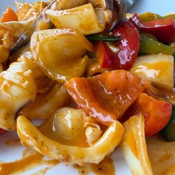หมึกไข่ผัดไข่เค็ม